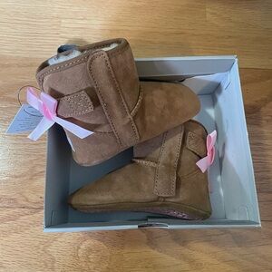 Ugg Boots with Pink Bow